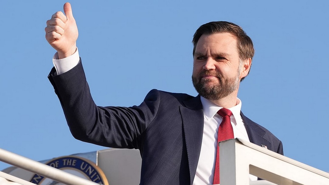 পাকিস্তান যাচ্ছে জেডি ভ্যান্স, ইরানের প্রতিনিধি নিয়ে অনিশ্চিয়তা